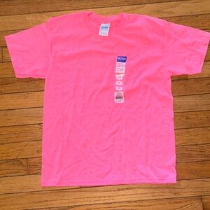 Gildan Heavy Cotton youth, large pink T-shirt NWT